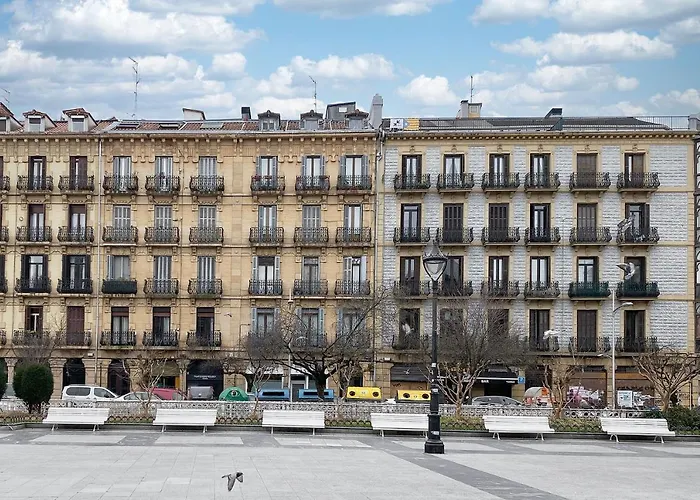 Autonomia - The Collection San Sebastian